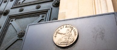 Overly cautious BoE chooses gradual approach to fight inflation