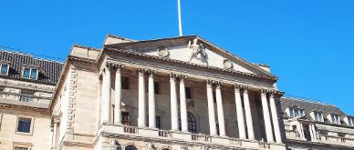 Bank of England continues gradually reducing interest rates
